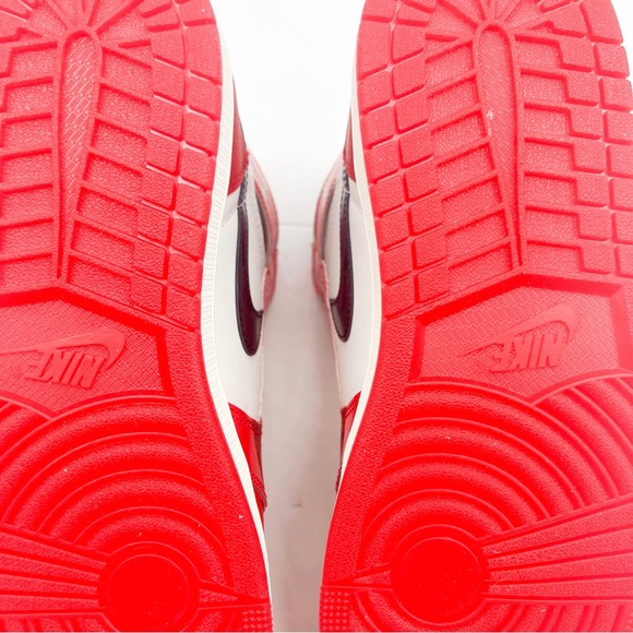 Jordan 1 High OG x Spider-Man: Next chapter - Picture 14 of 15